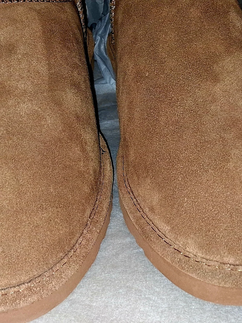Bearpaw Dorado II Suede Boots Hickory Tan Unisex Size 11/12 NWT Boxed